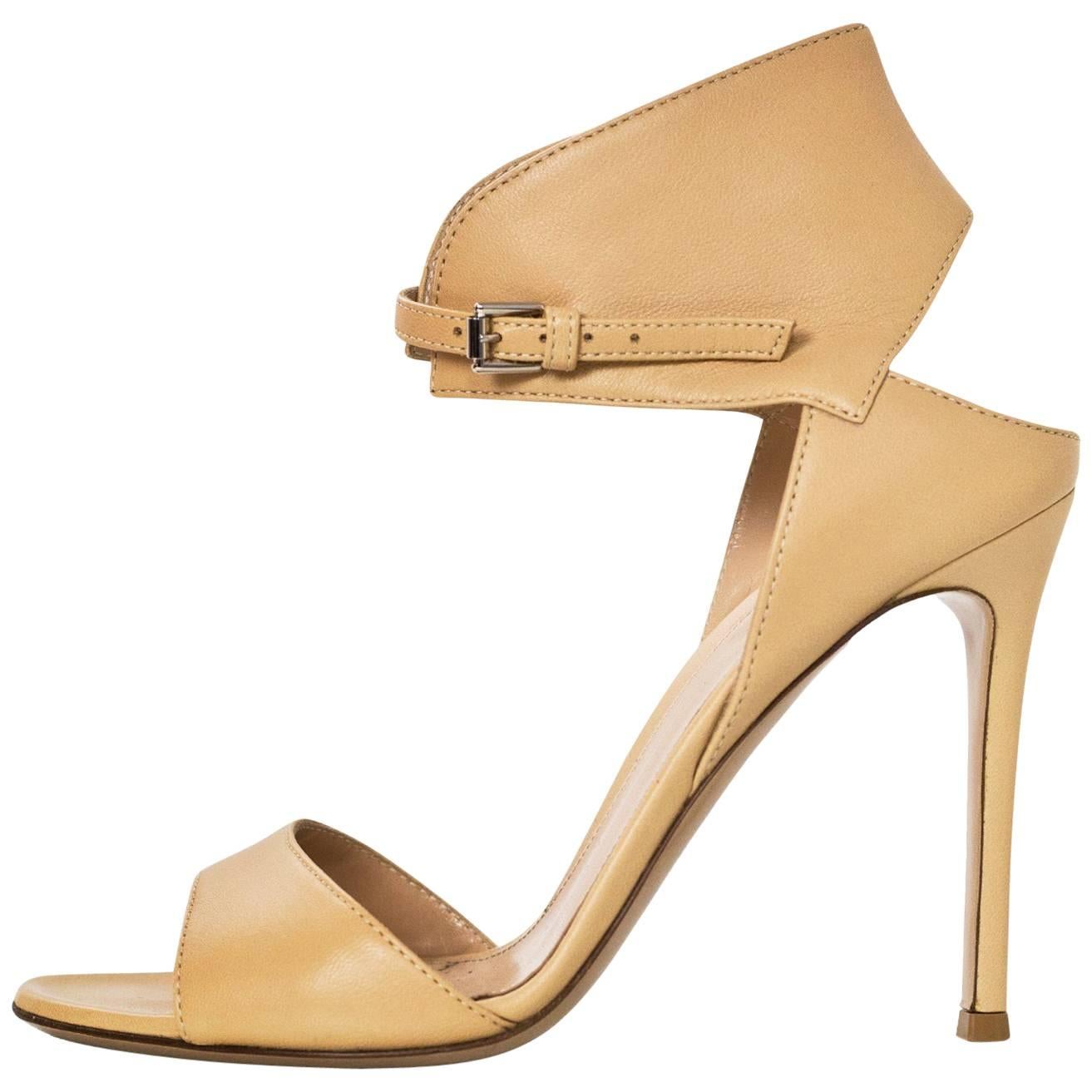 Gianvito Rossi Beige Leather Ankle Strap Sandals Sz 36.5