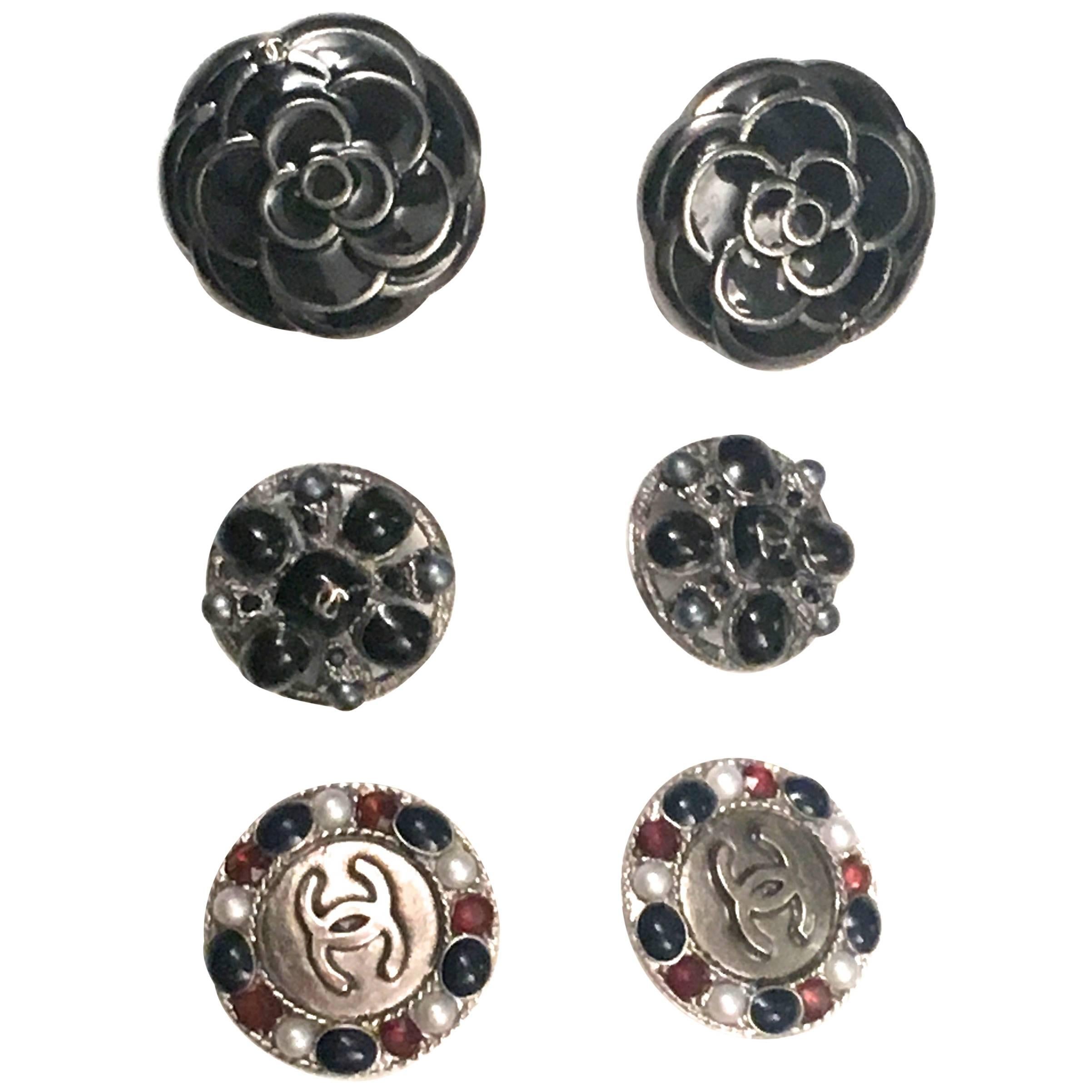 Chanel Buttons - Assortment of 6 - Gripoix - Enamel For Sale