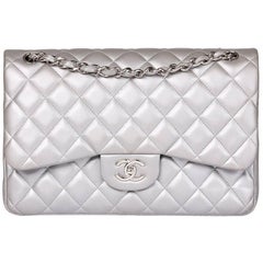 Chanel Silver Metallic Quilted Lambskin Jumbo Classic Double Flap Bag