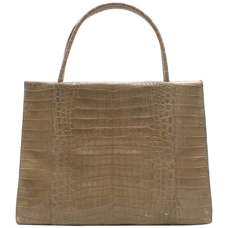 Nancy Gonzalez Silver Metallic Crocodile Handbag For At 1stdibs Nancy Gonzalez Beige Crocodile Leather Top Handle Bag
