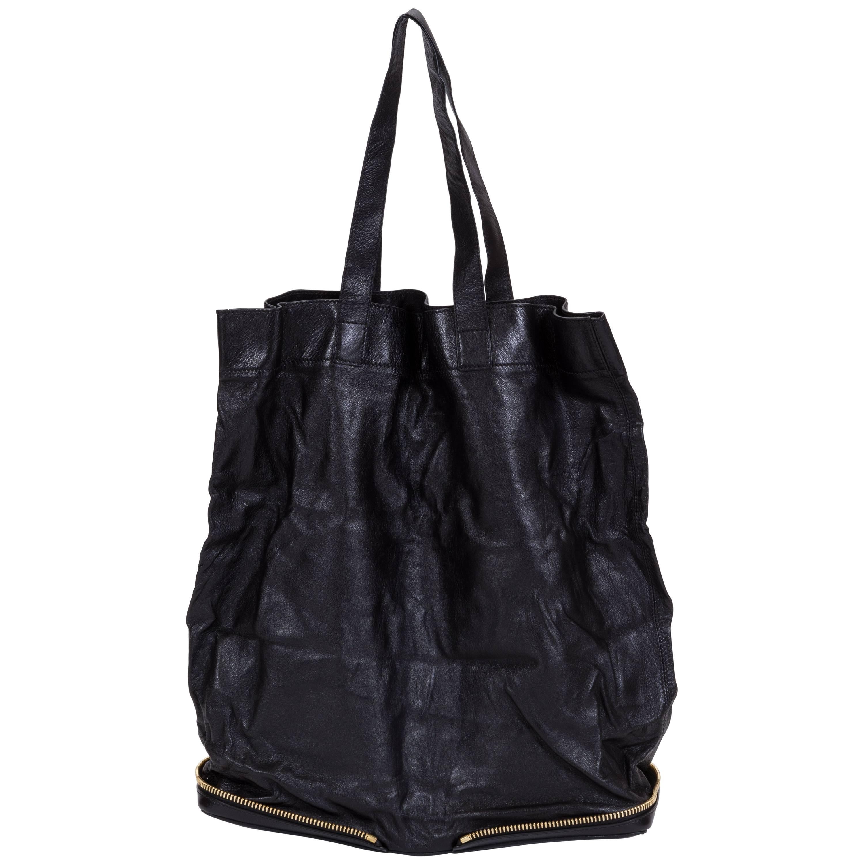 Sac cabas pliable Chloe en cuir noir en vente