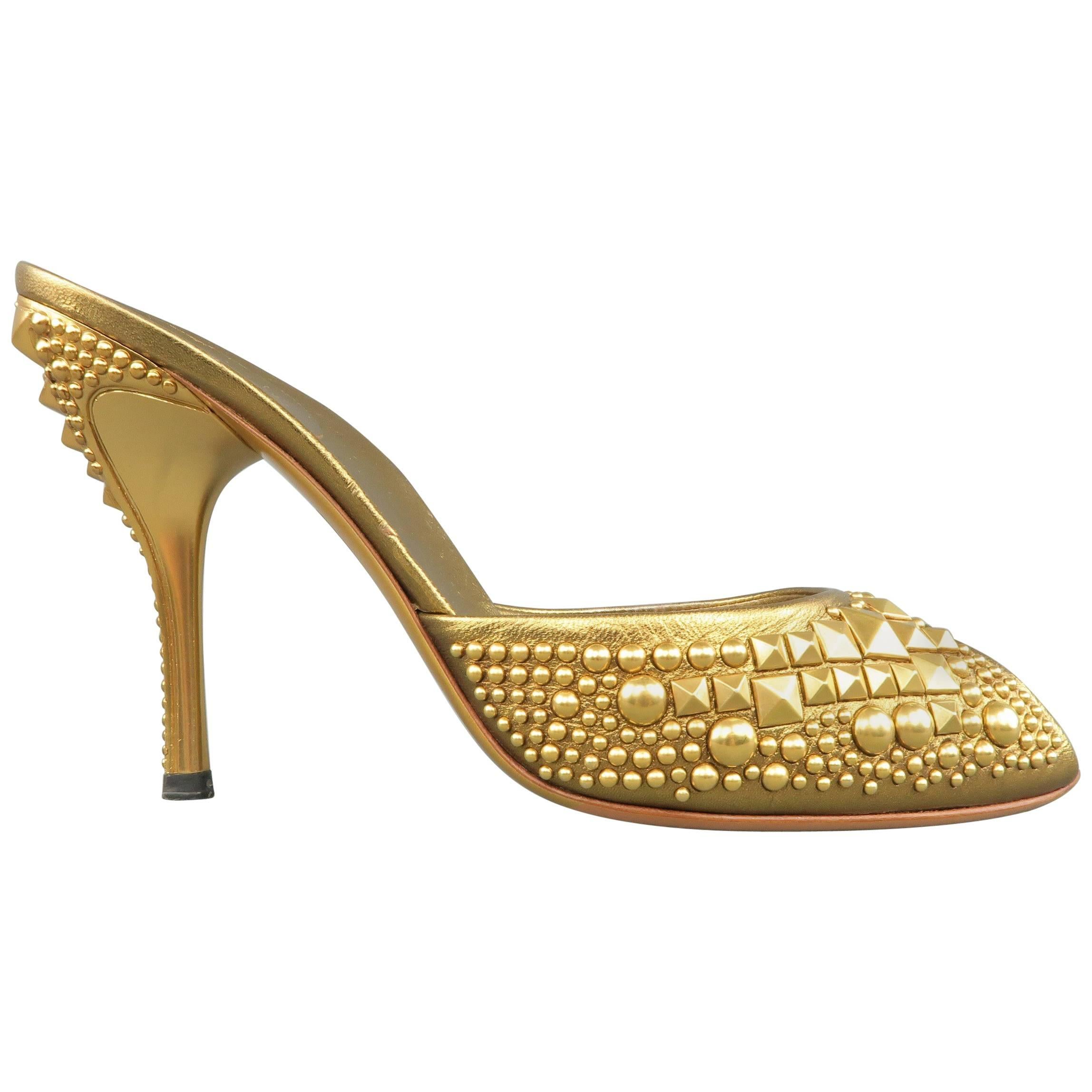 GUCCI Size 9.5 Gold Pyramid Studded Leather Peep Toe Mule