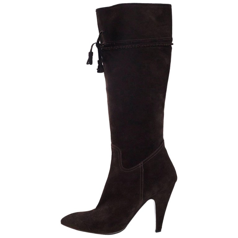 MIUMIU 26S CHUKKA BOOTS IN LIGHT BROWN SUEDE