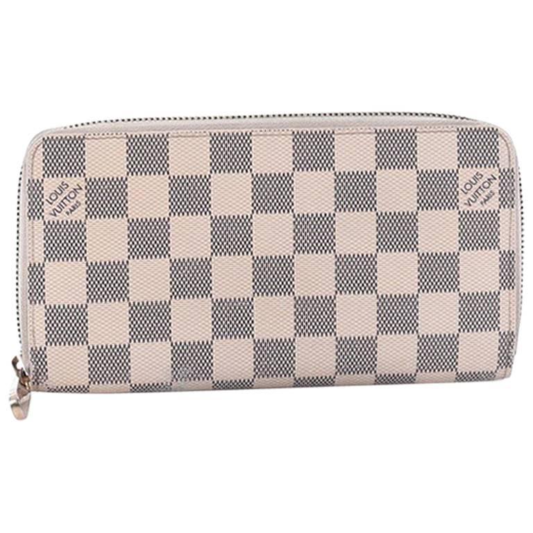Louis Vuitton Zippy Wallet Damier