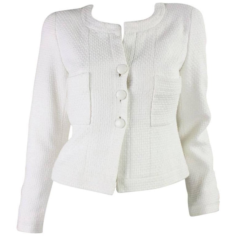 1990's Chanel Cropped White Textured Jacket For Sale
