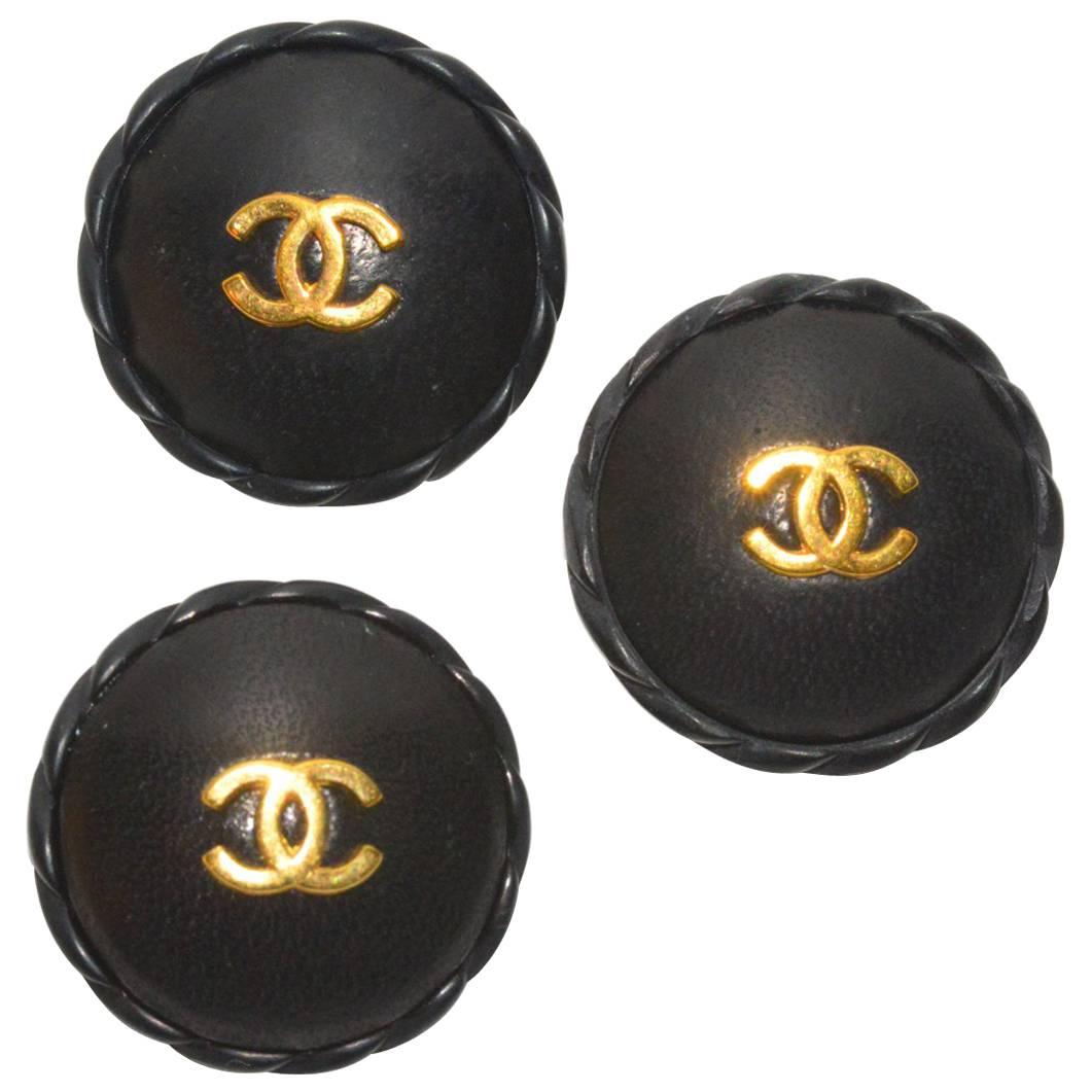 Chanel Set of 3 XL Leather Buttons For Sale