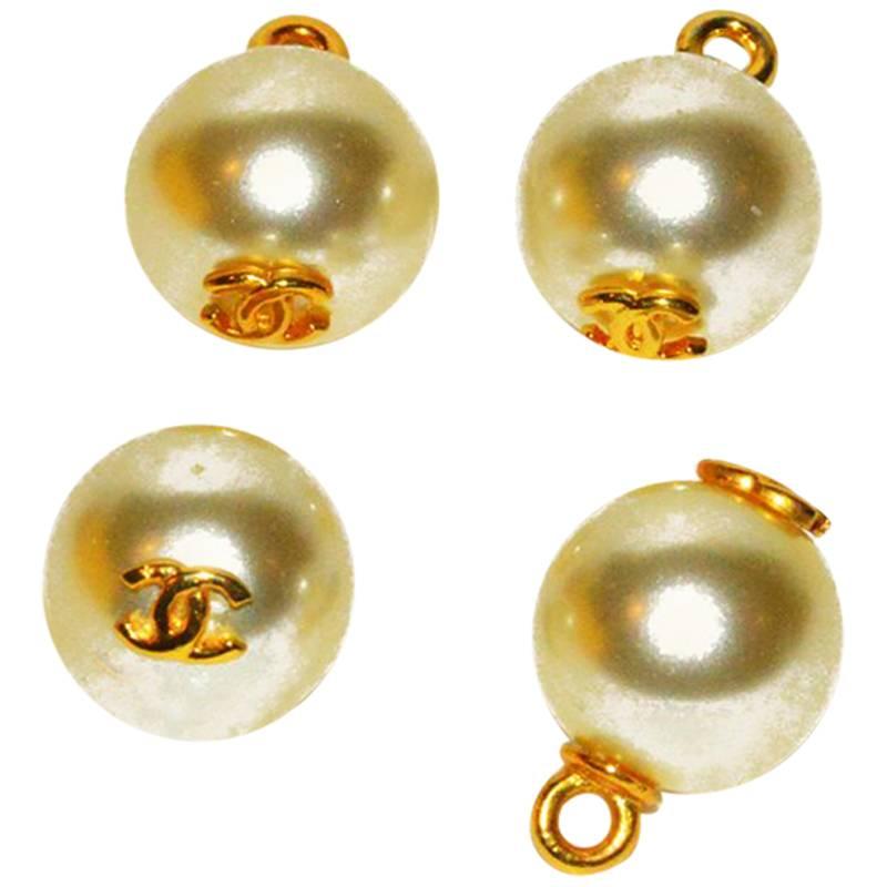 Set of (4) Pearl Chanel Buttons For Sale