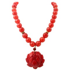 20th Century Art Glass Bead & Carved Carnelian Pendant Necklace