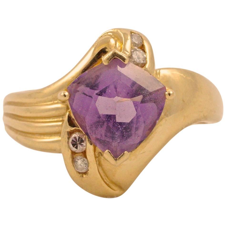 14K Gold Amethyst Diamond Dress Ring circa 1990s For Sale