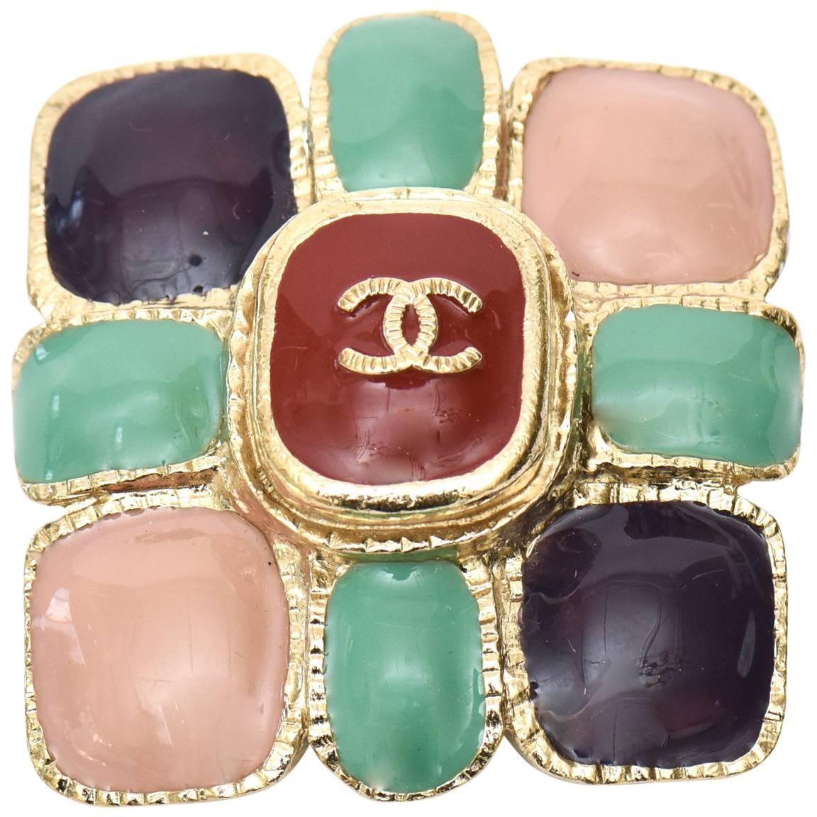 Chanel CC Enamel and Gold Plated Pin / Brooch 