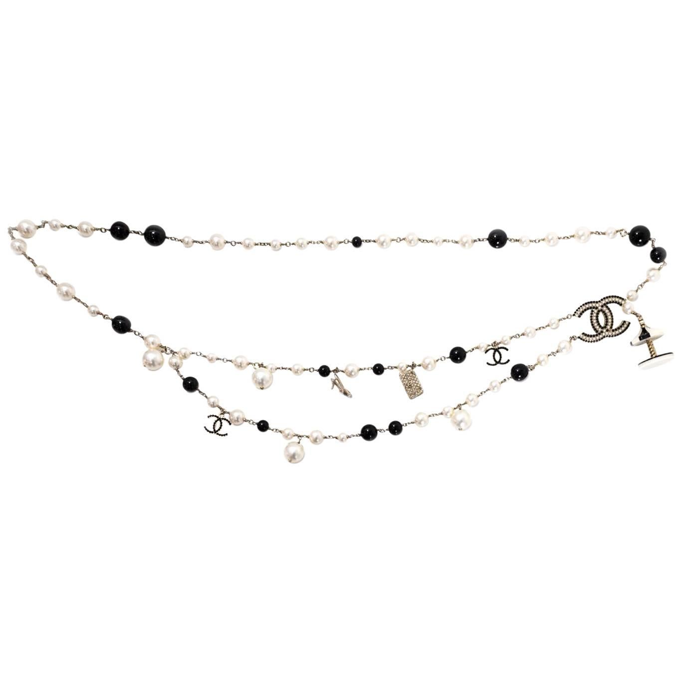 Chanel 2006 Black & Ivory Faux Pearl Carousel Charm Belt/Necklace