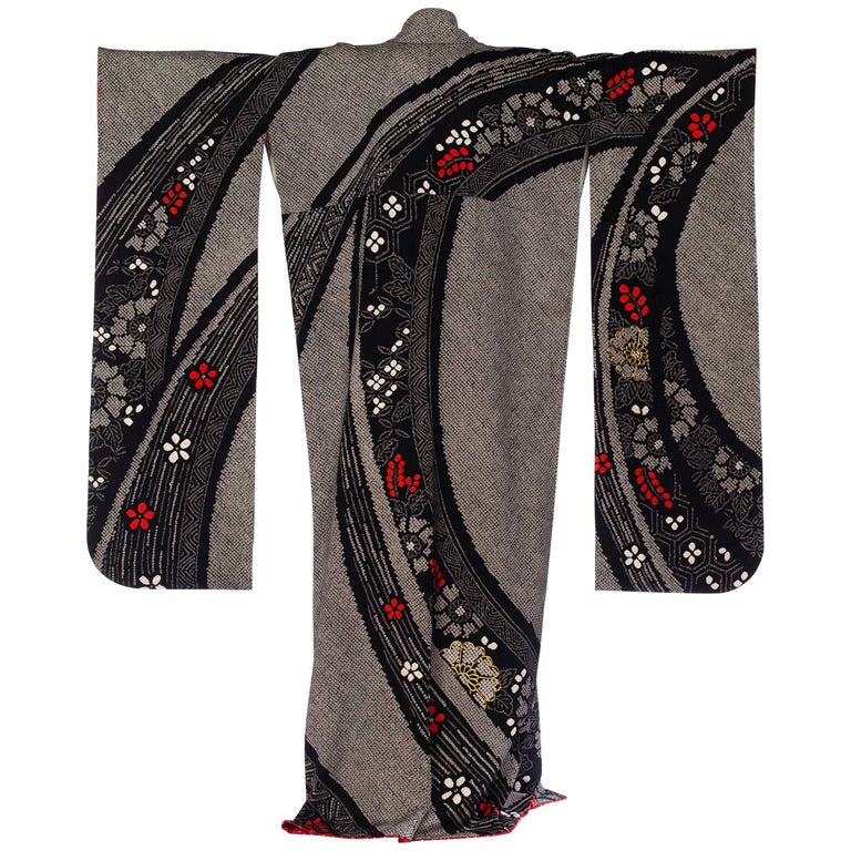 1940S Black Japanese Shibori Silk Geometric Floral Long Length Kimono For Sale