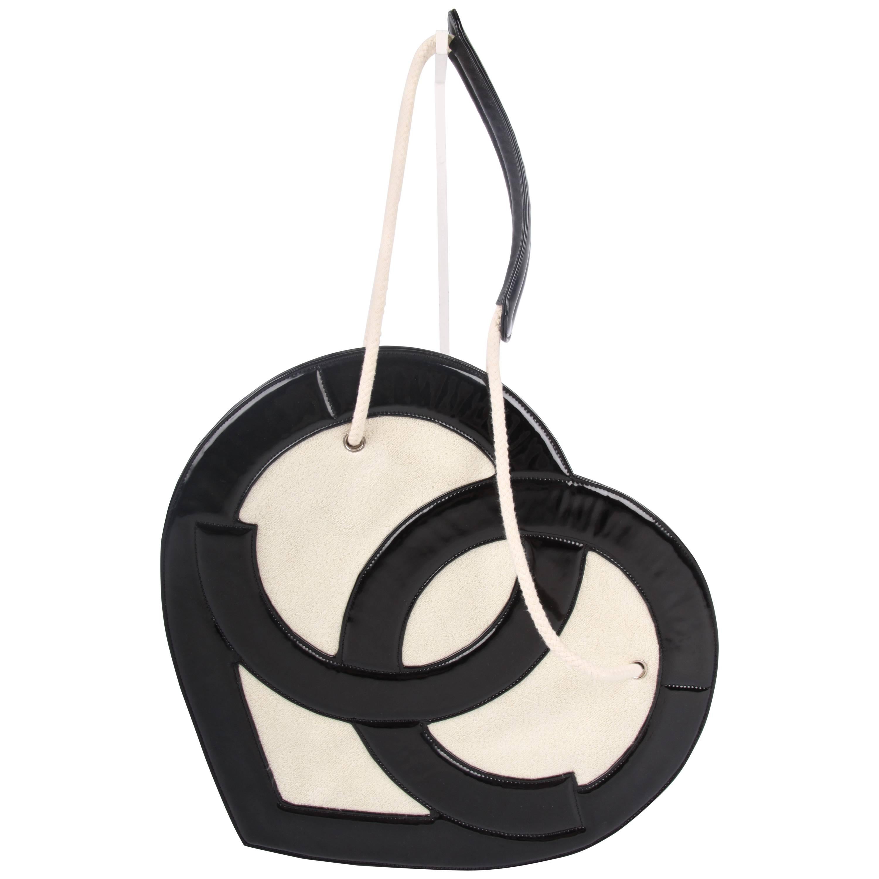 Chanel Heart Shape Bag Patent Leather Terry Cloth 2009 - black & white