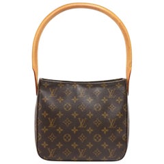 Louis Vuitton Looping MM Monogram Canvas Handbag