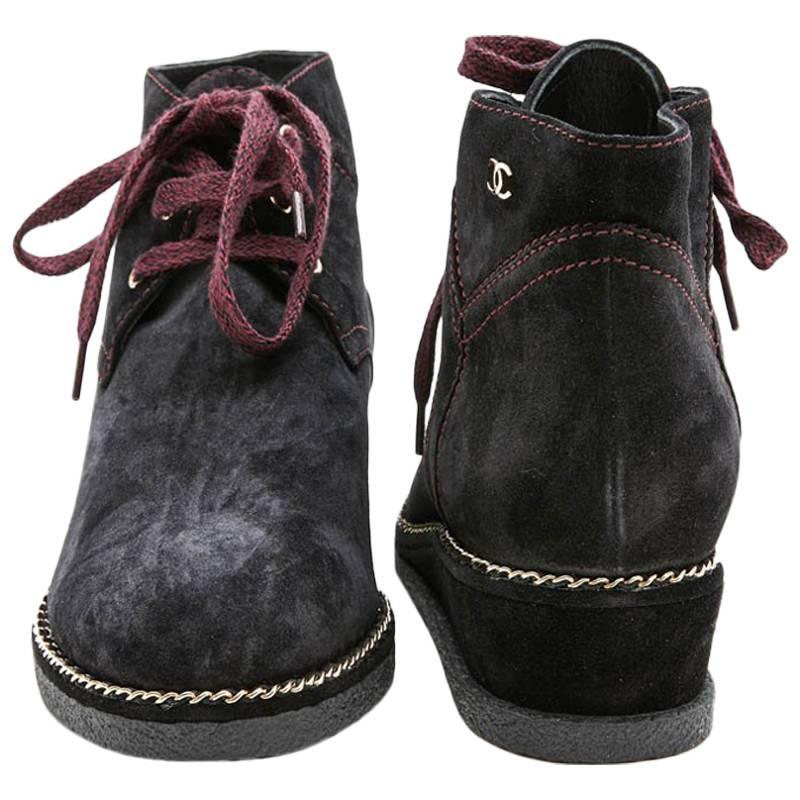 CHANEL Boots in Dark Purple Suede Size 37.5FR