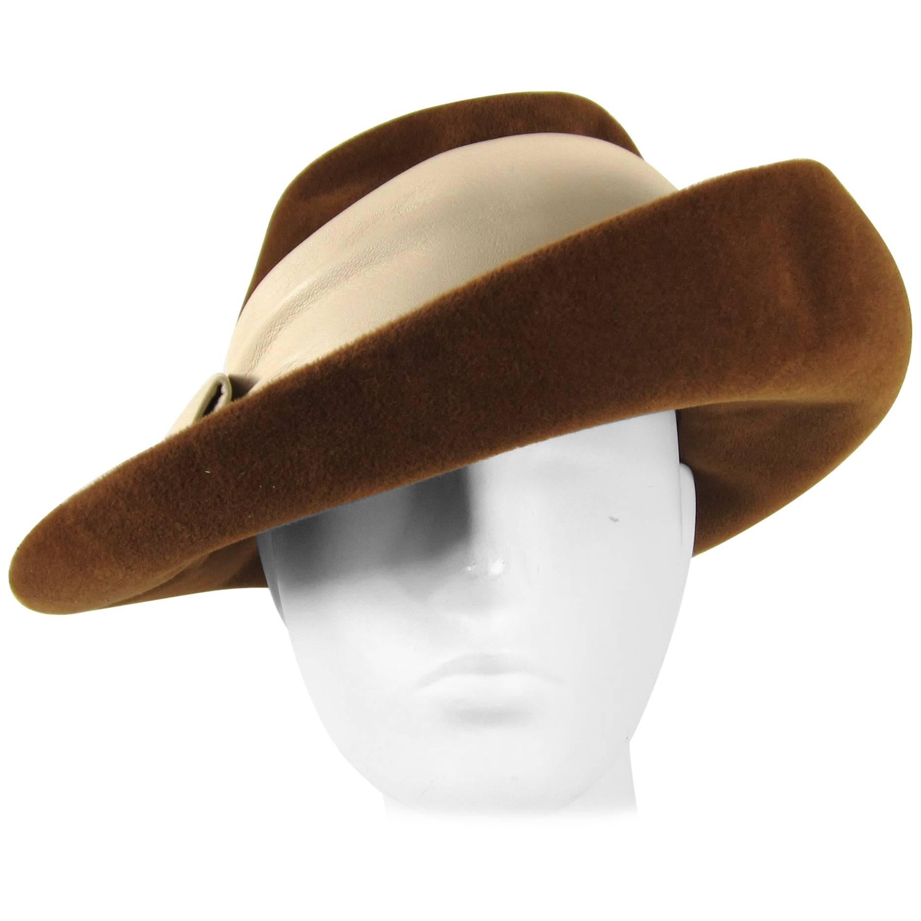  Vintage 1970s Large Felt Wide Brim Hat 
