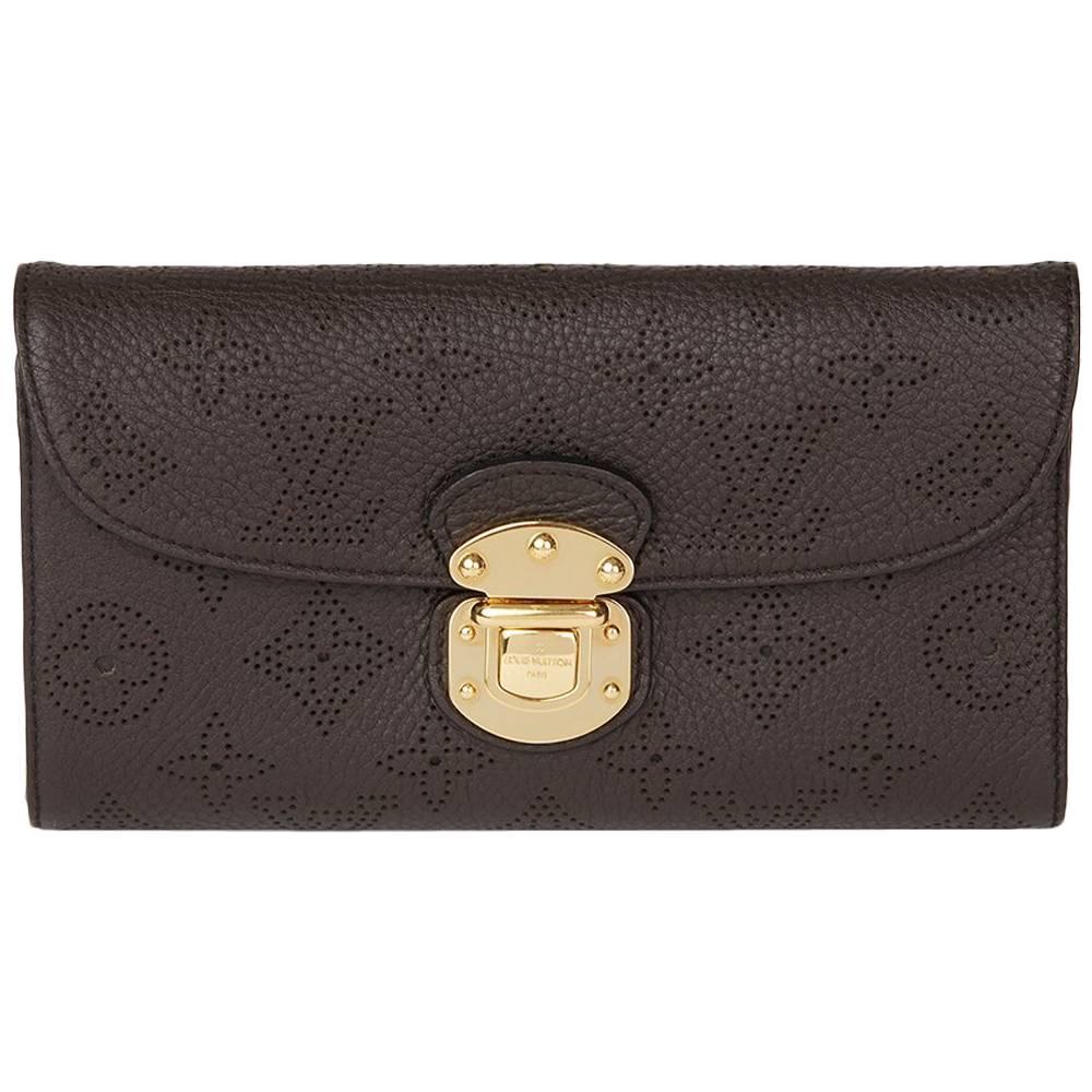2009 Louis Vuitton Chocolate Perforated Mahina Calfskin Leather Amelia Wallet 