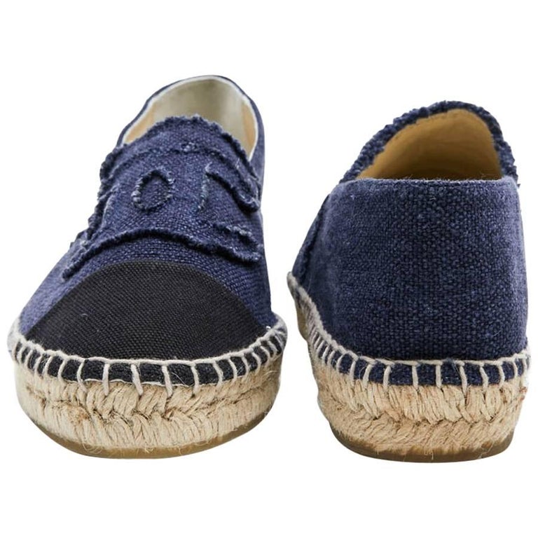 CHANEL Espadrilles in Two-tone Blue and Black Denim Size 40 at 1stDibs ...