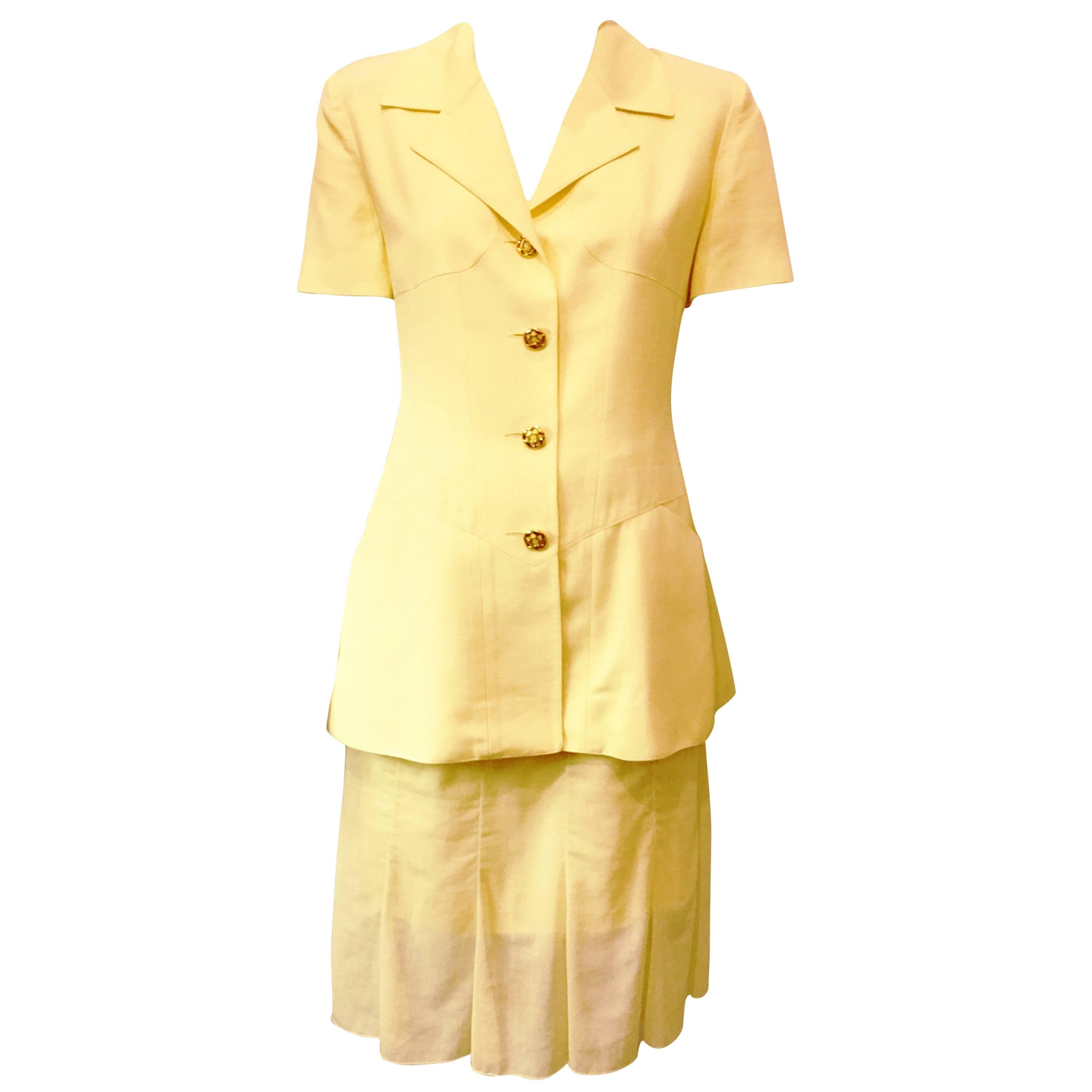 Karl Lagerfeld Pale Yellow Linen Short Sleeve Skirt Suit  For Sale