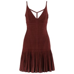 HERVE LEGER - Robe de cocktail «avi » en maille bandeau plissé bordeaux, neuve avec étiquette, A/H 2012