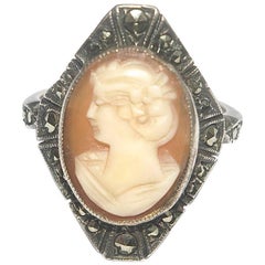 Silber und Gold Vintage Carved Cameo und Markasit Ring