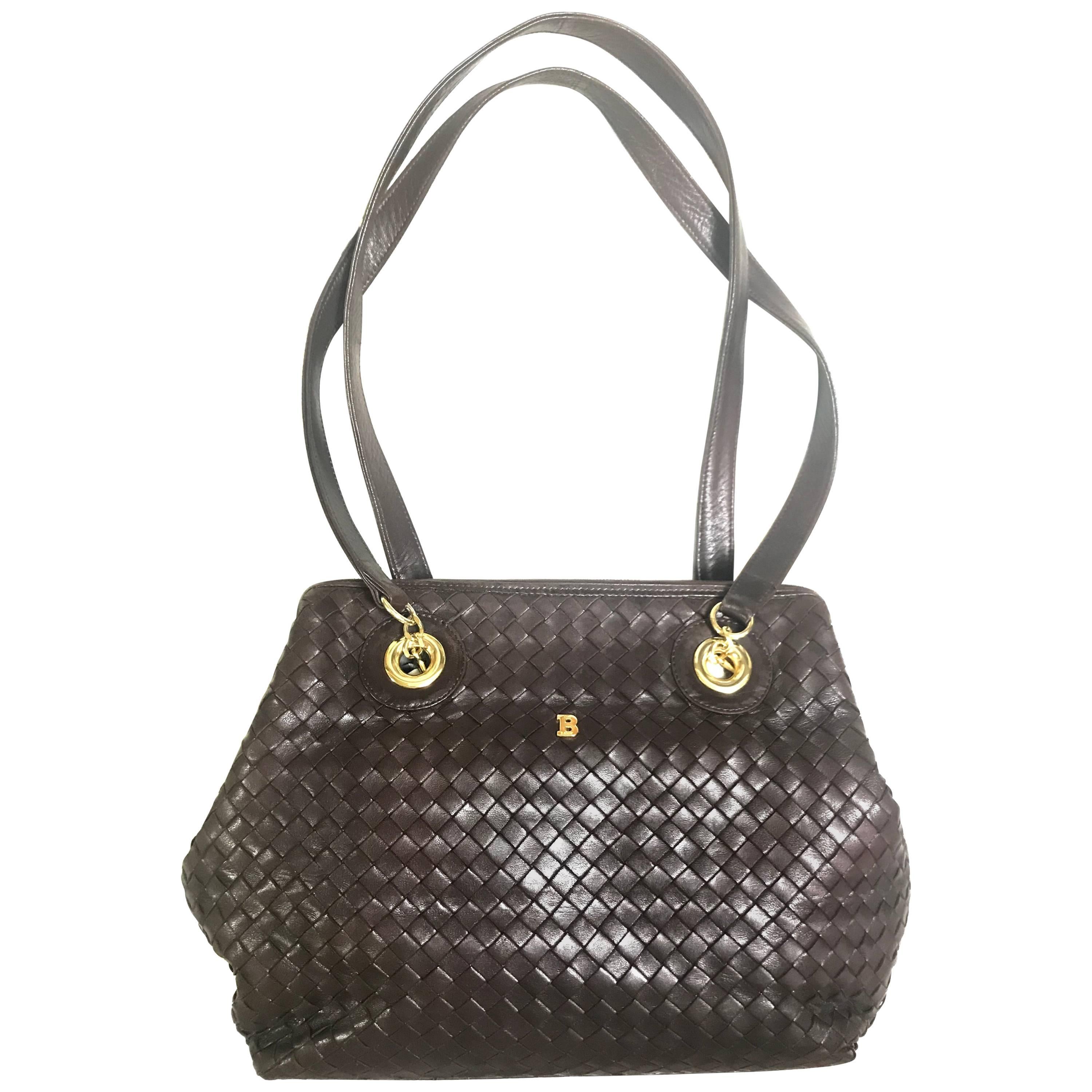 Vintage Bally dark brown lamb leather woven, intrecciato style shoulder bag. For Sale