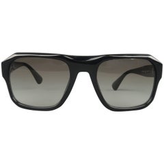 Lunettes de soleil PRADA - Black Acetate SPR 02S Flat Top SPRING