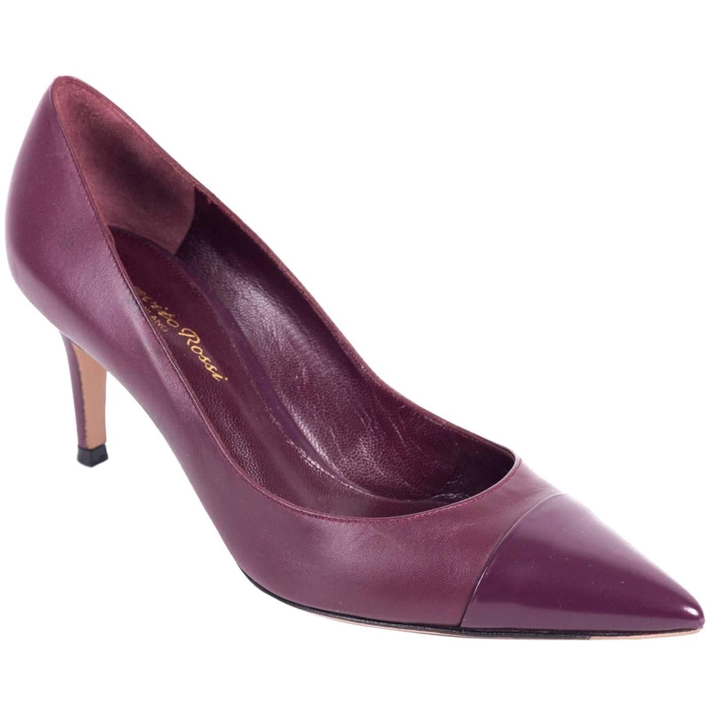 Gianvito Rossi Purple Leather Pointed Cap-Toe Classic Pumps For Sale