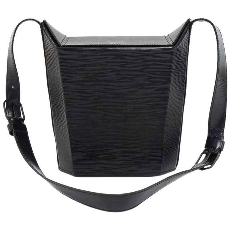 Vintage Louis Vuitton Sac Seau Black Epi Leather Shoulder Bag For