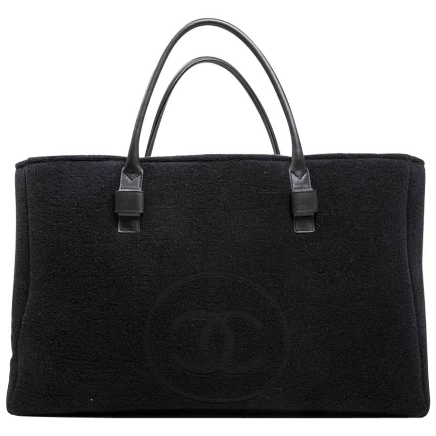 CHANEL GM Beach Bag in Black Sponge with CC logo