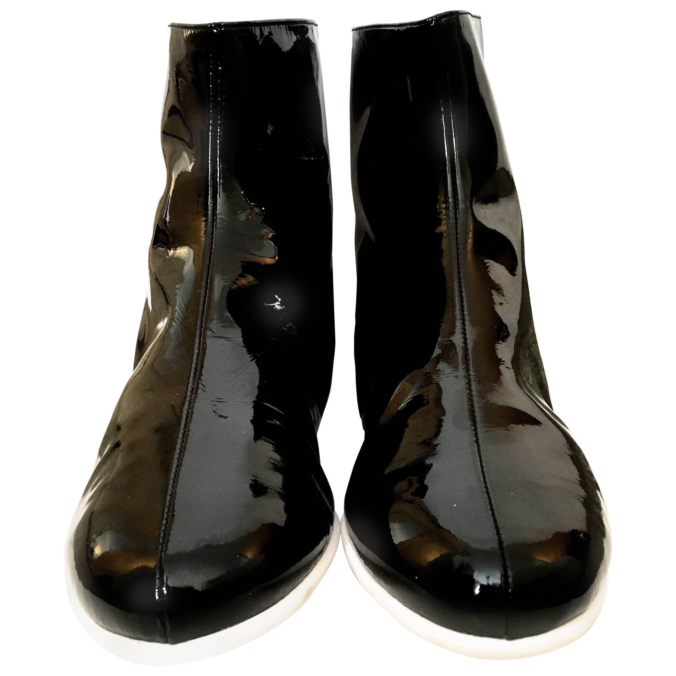 Courreges Boots - Black  Patent  New - Size 38 For Sale