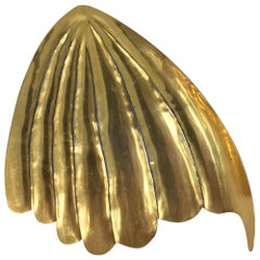 Mary McFadden golden sea shell belt buckle