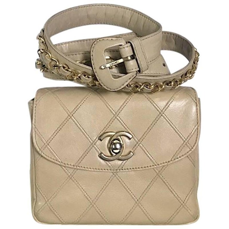 Vintage CHANEL beige leather waist purse, fanny pack, hip bag with gold