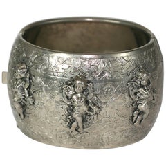 Frederich Cherub Manschettenarmband.