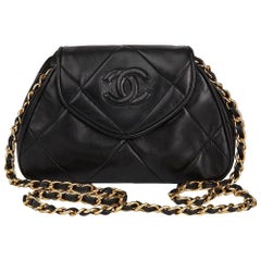 1989 Chanel Black Quilted Lambskin Retro Timeless Mini Shoulder Pochette 