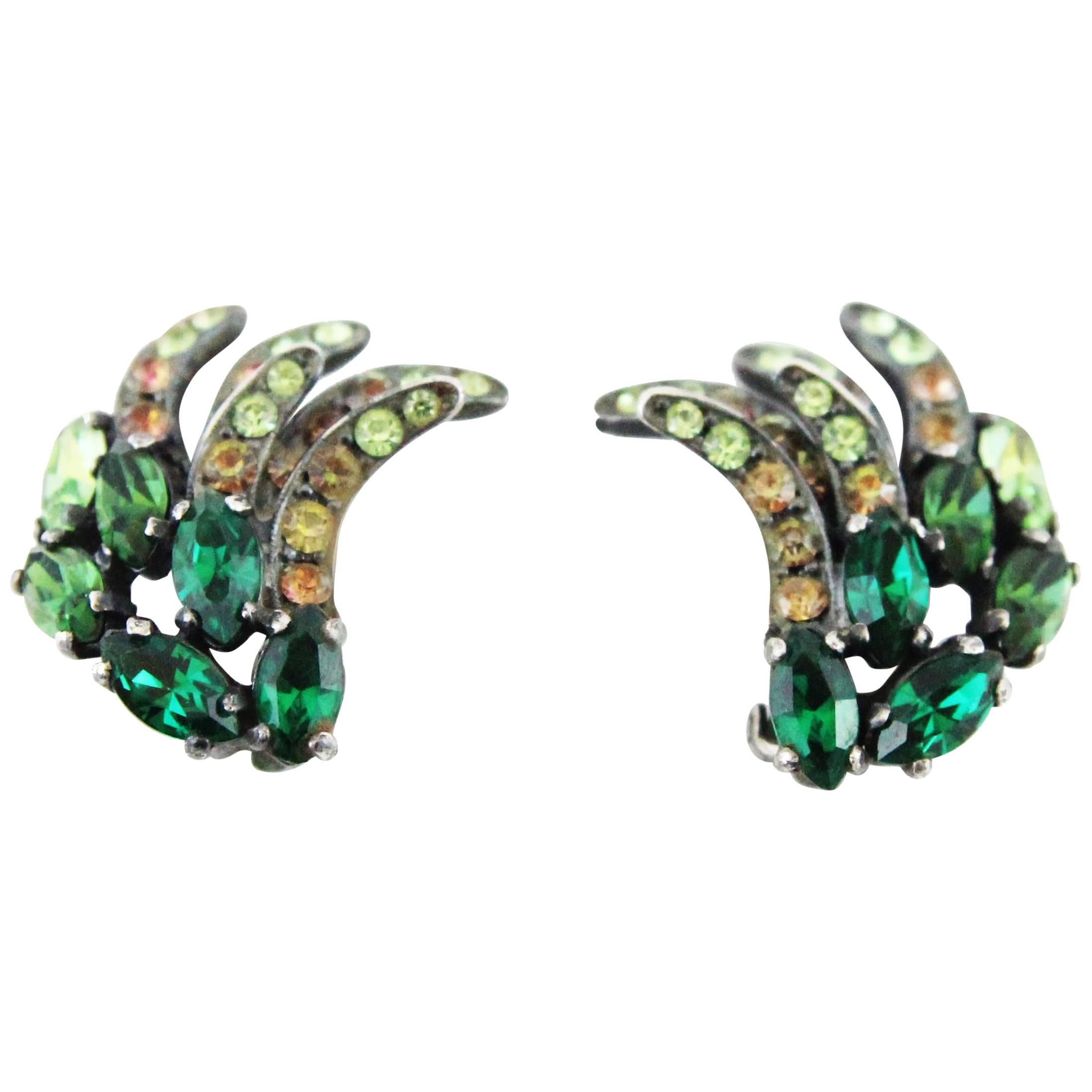 Schiaparelli green crystal earrings 50s For Sale