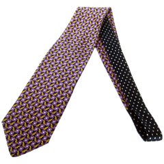 Cravatta in seta con stampa grafica oro e viola Versace, anni '90 circa