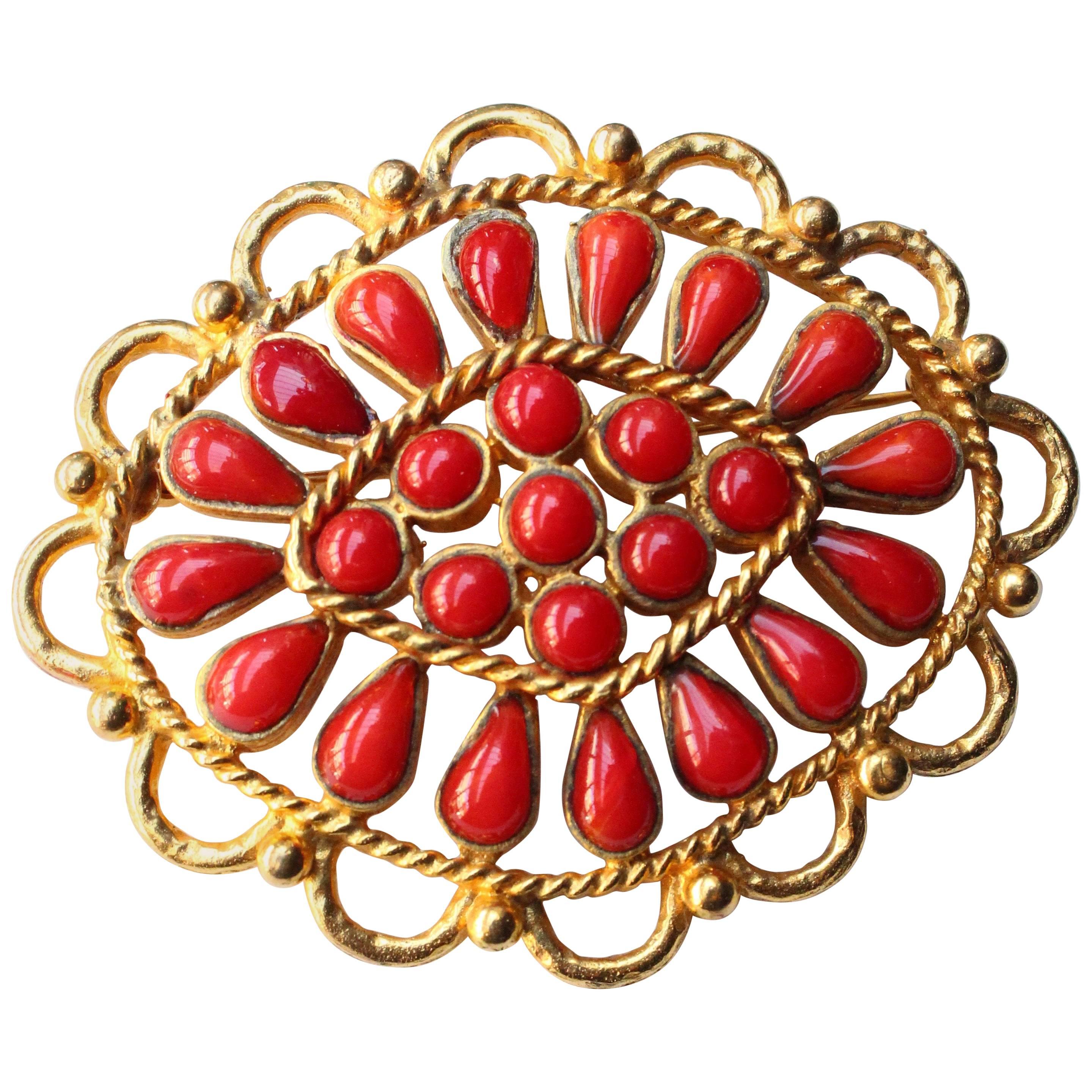 1993 Rare Gripoix pour Chanel gilded metal brooch with ruby red cabochons For Sale