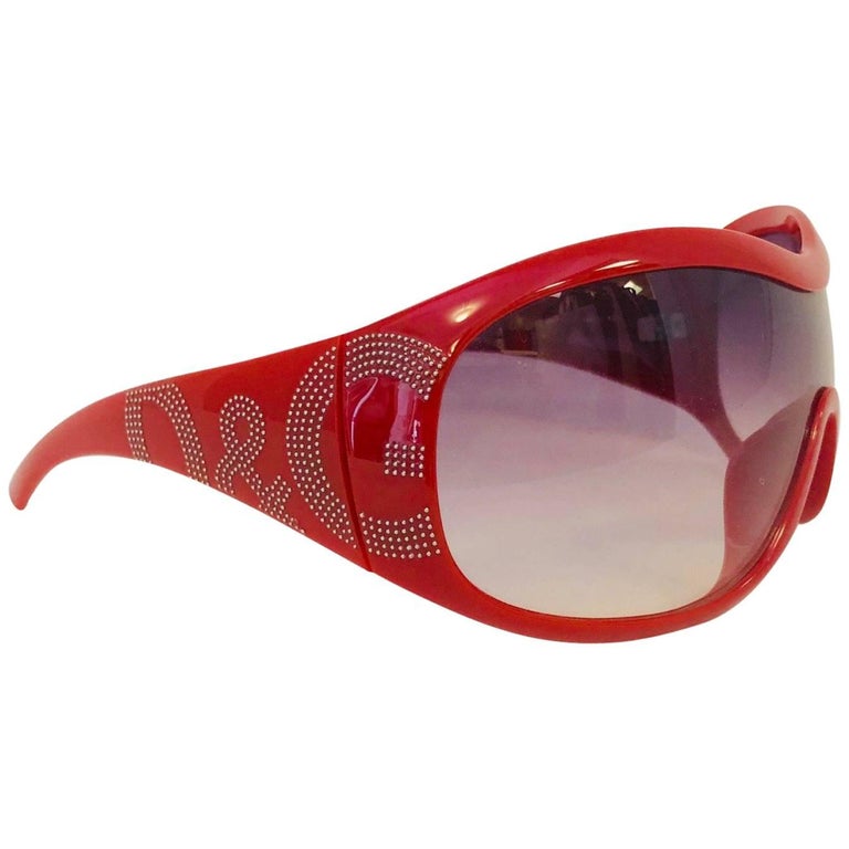 Men's Delicious D&G Dolce and Gabbana Wrap Sunglasses in Hot Red For Sale at 1stDibs | red dolce gabbana sunglasses, red wrap sunglasses, red wrap around sunglasses