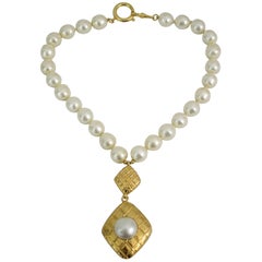 Chanel Vintage Pearl Necklace