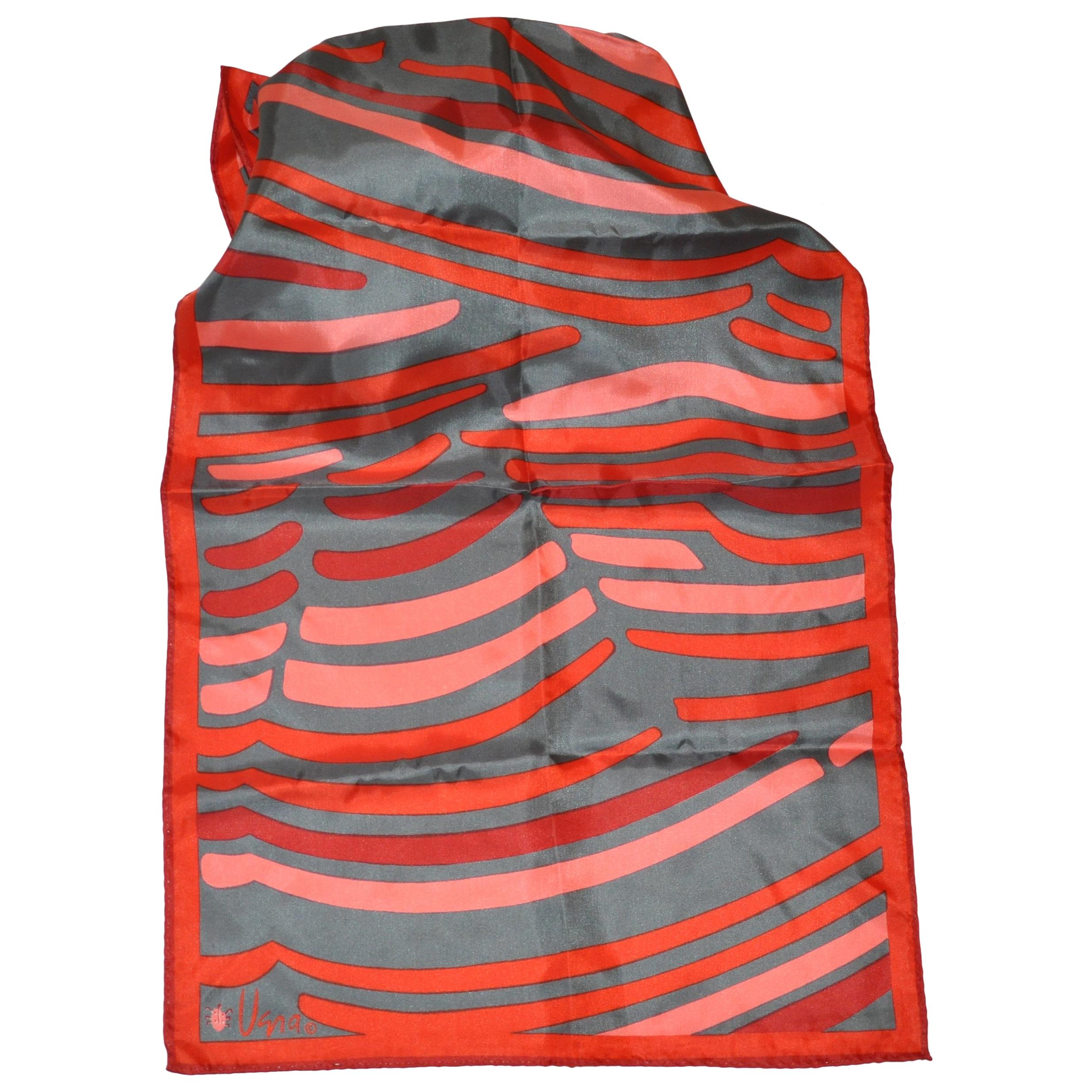 Vera Mehrfarbiger Schal mit abstrakten Streifen in Rosen- und Grautönen im Angebot