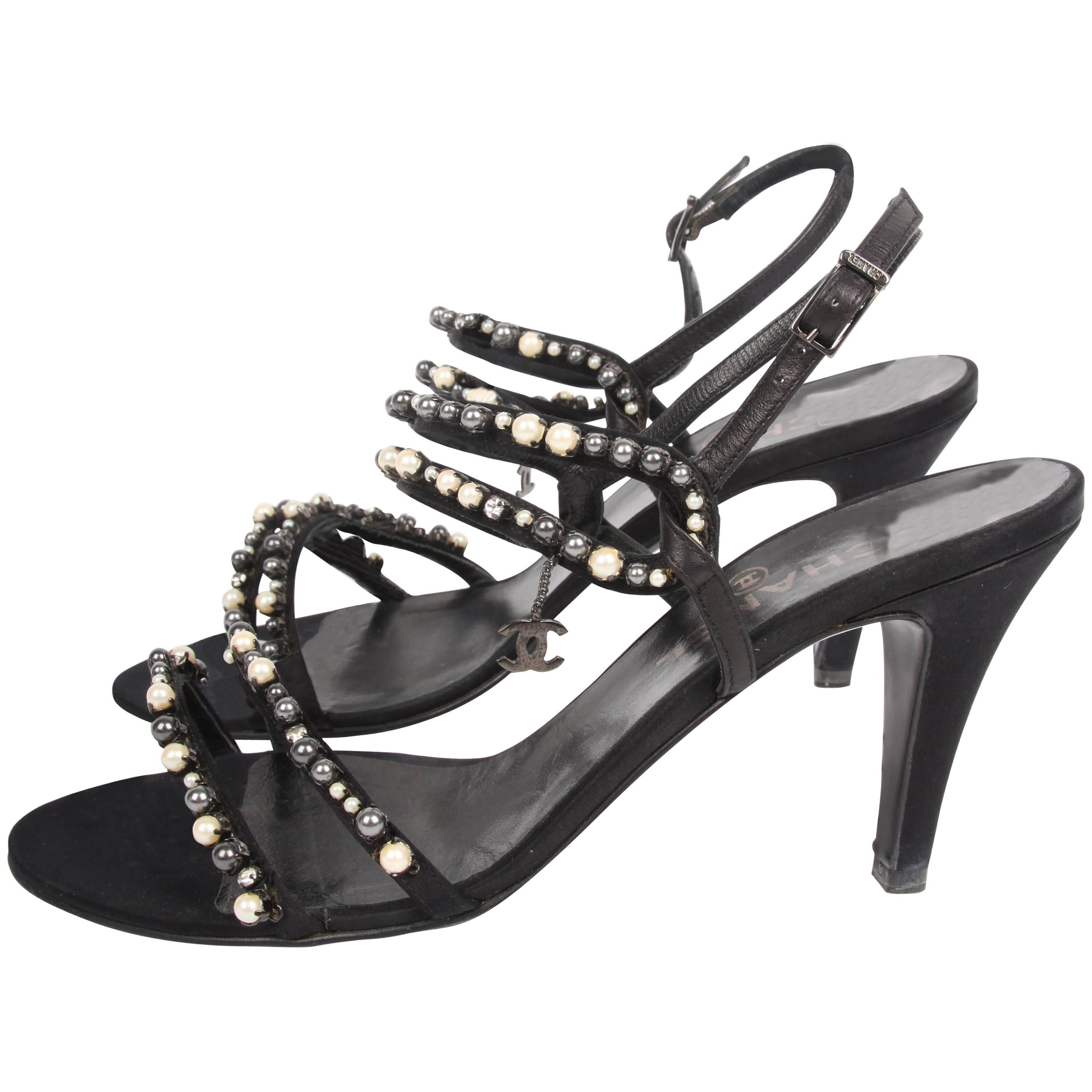 Chanel Heeled Sandals - black For Sale