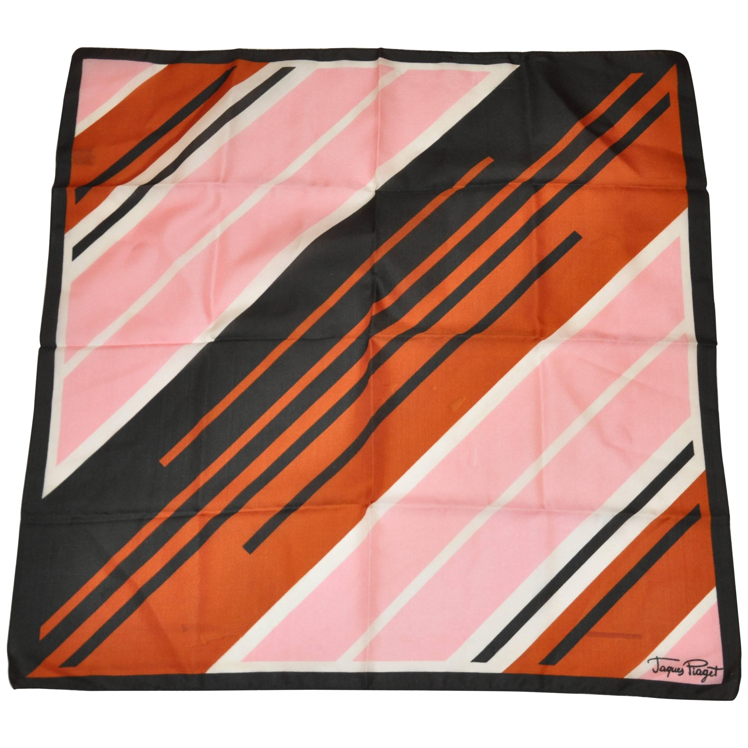 Jaques Piaget Coco Braune Umrandung mit mehrfarbigem Schal mit mehrreihigen Streifen im Angebot