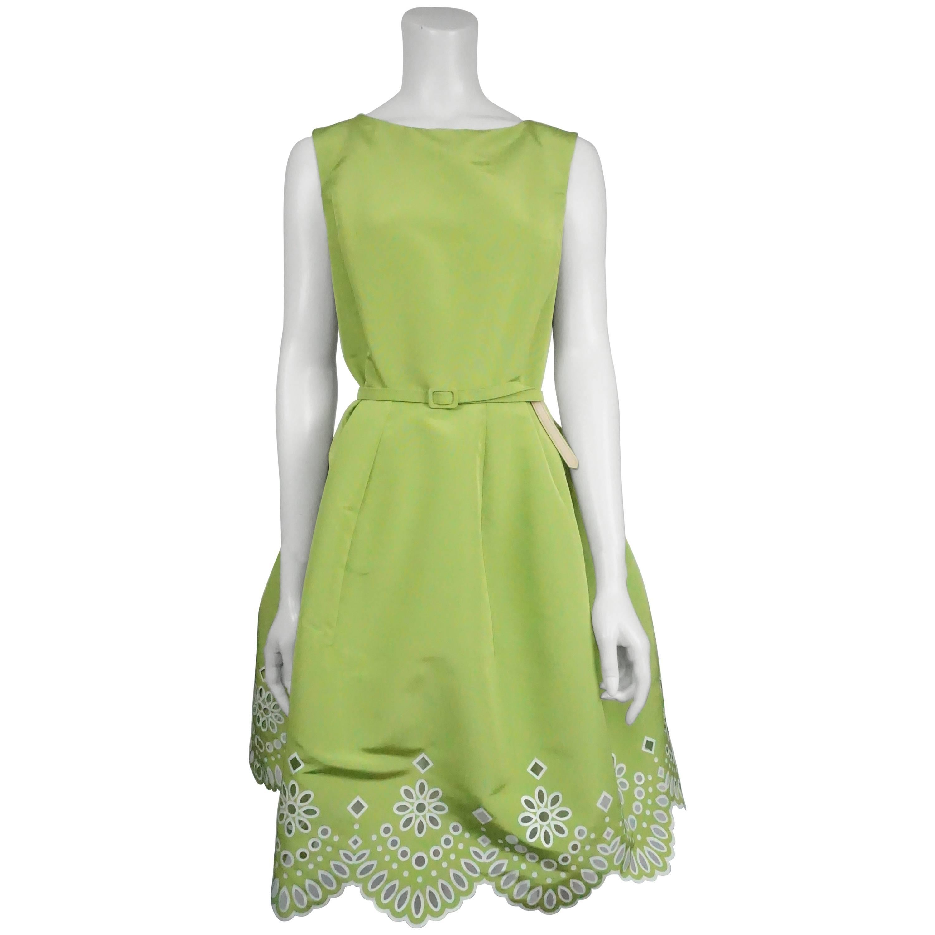 Oscar De La Renta Lime Green and White Eyelet Silk Chartreuse Dress - 10 - NWT