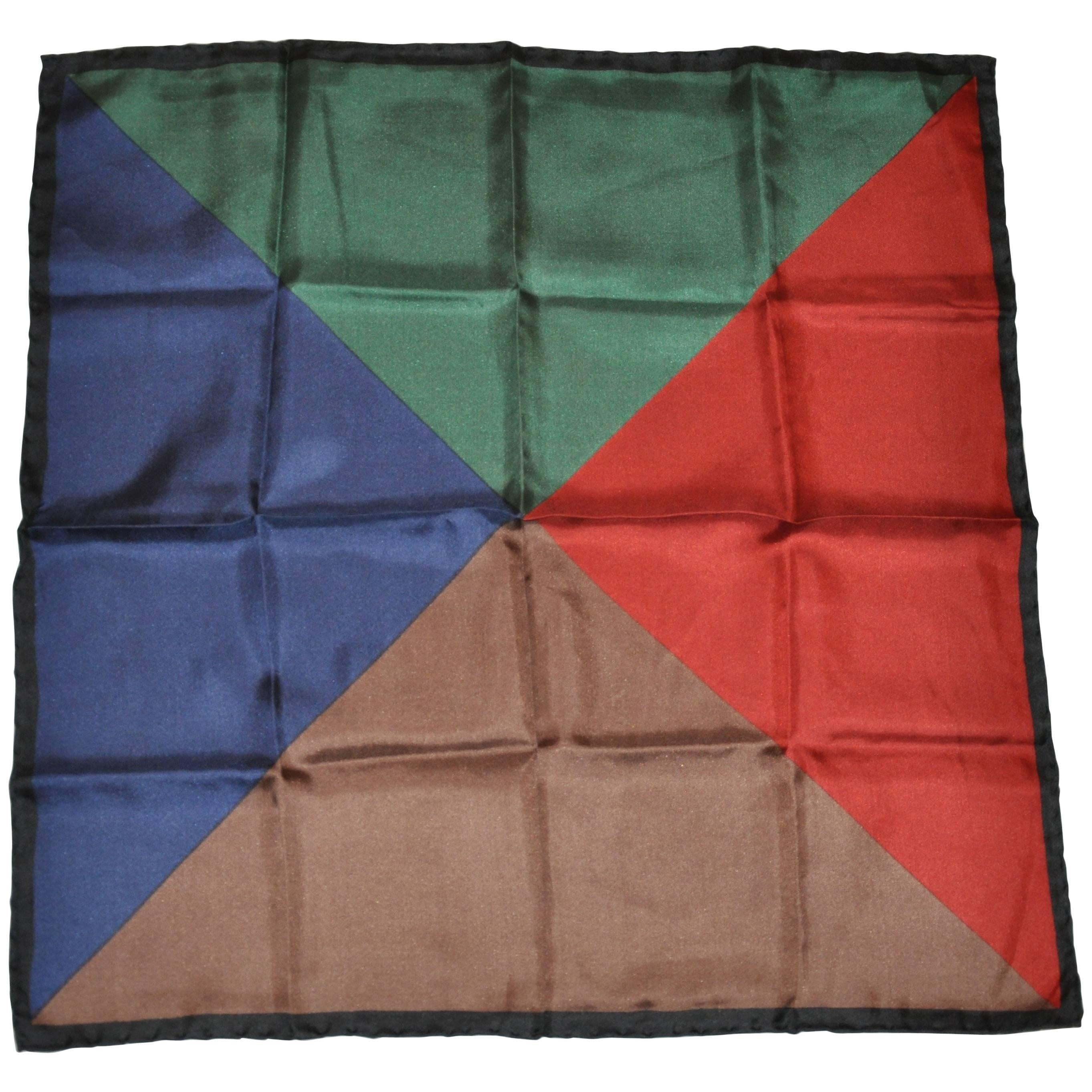 Fazzoletto di seta con motivi a triangolo multicolore