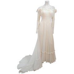 Robe de mariée à pois blancs suisse des années 1940