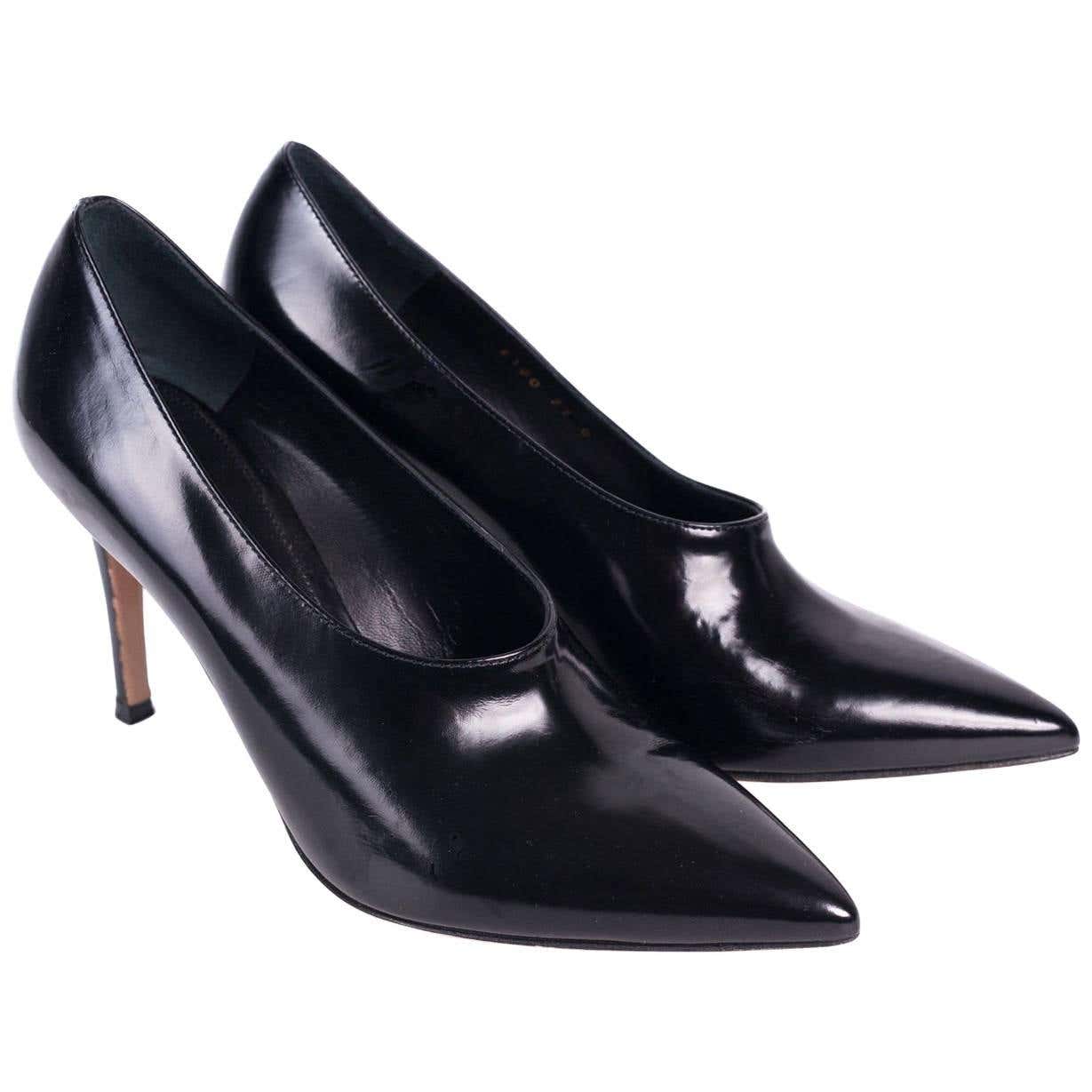 Gianvito Rossi Black Leather High Vamp Pointed Toe Heels For Sale at ...