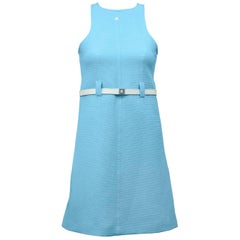 1960er Courreges Baby Blue Cotton Ribbed Day Dress mit weißem Gürtel 