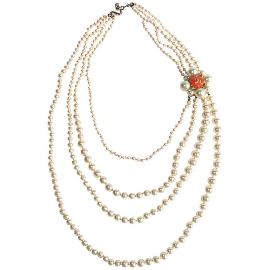CHANEL Necklace in Pearls and Orange Molten Glass with Orange Fluorescent Nodes