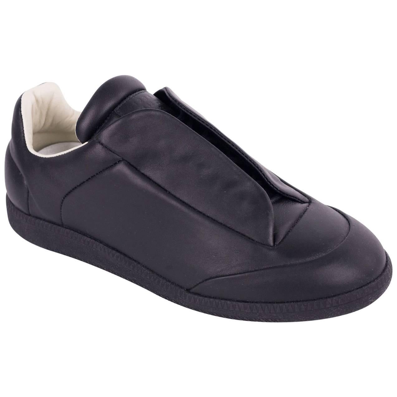 Maison Margiela Mens Black Leather Future Low Top Sneakers For Sale